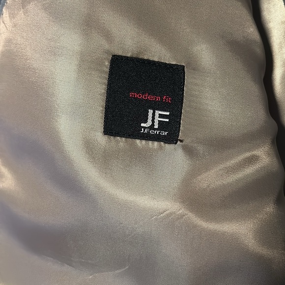 Gray J.Ferrar Suit 44 R Jacket 38x29 Pants - Like New - Picture 3 of 8